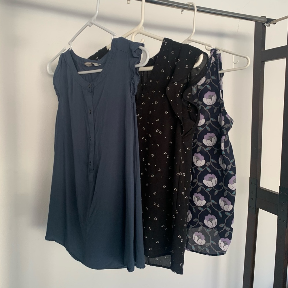 Bundle of 3 LOFT Sleeveless Blouses 🌸
